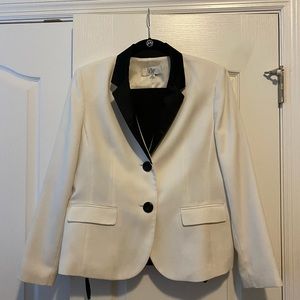 Black and white pantsuit